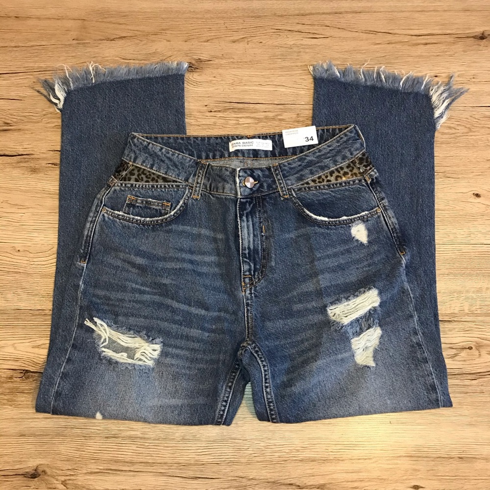 NWT Zara High Rise Distressed Cropped Jeans, sz 2